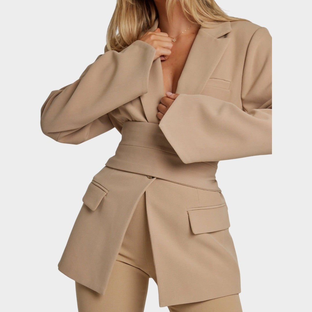 Women's Belted Tailored Fit Blazer