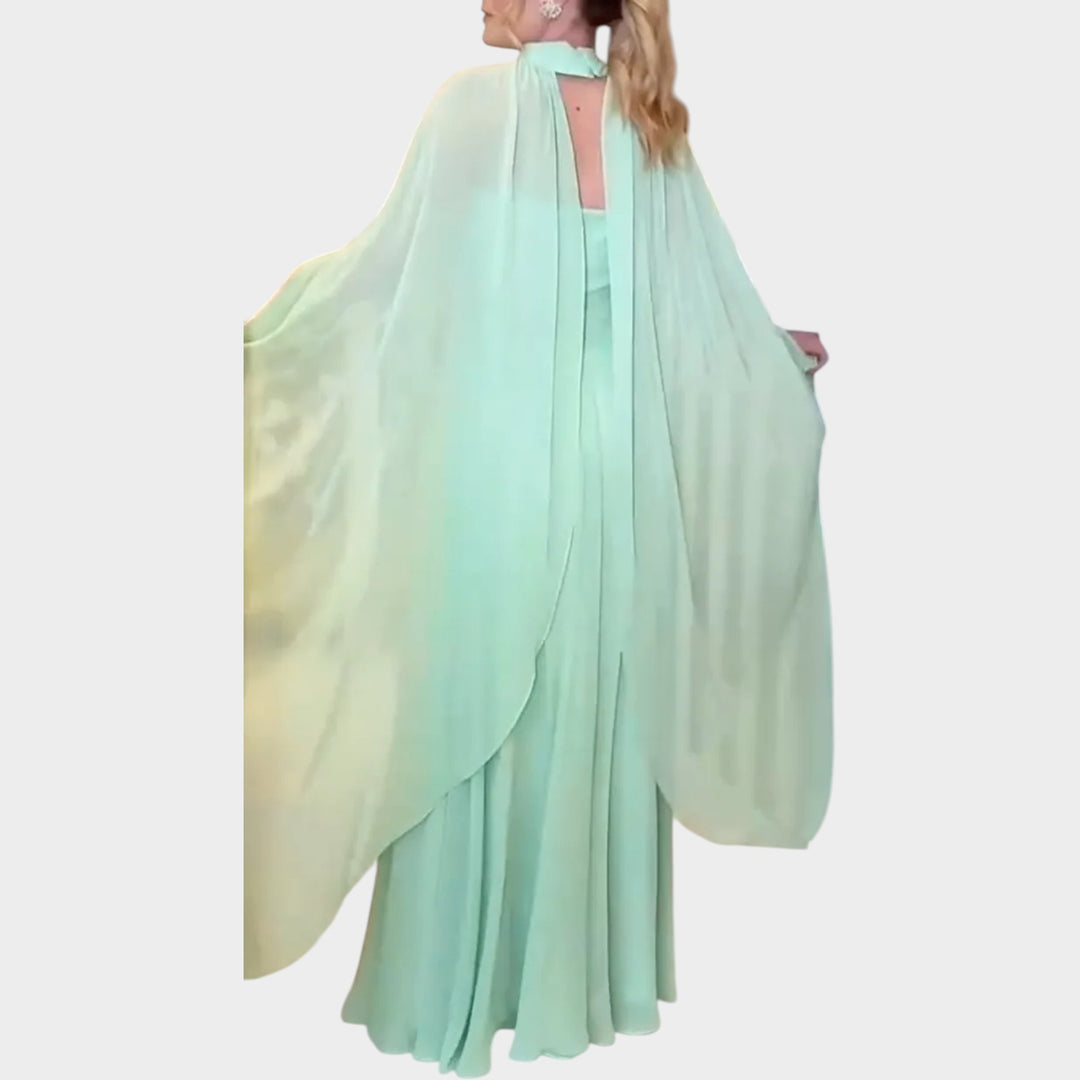 Elegant Strapless Flowing Gown