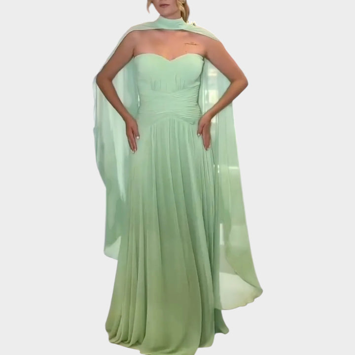 Elegant Strapless Flowing Gown