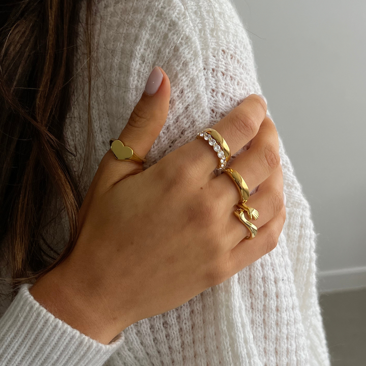 Hug Ring