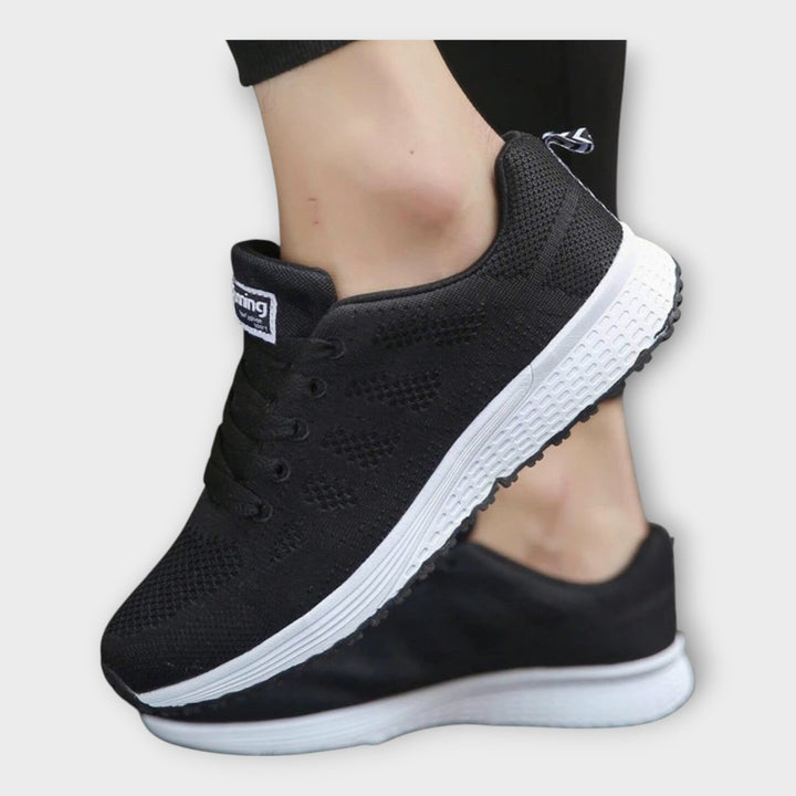Knitted Sports Shoes with Non-Slip Sole