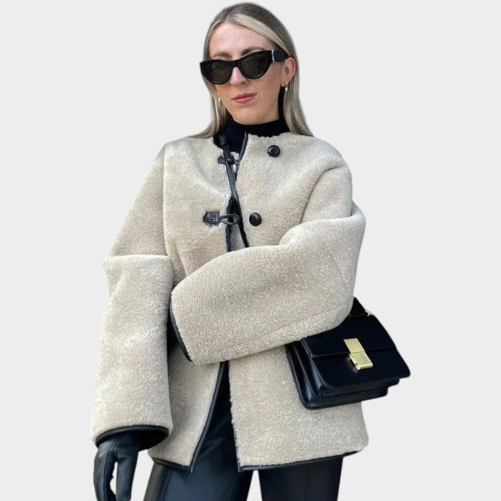 Women’s Faux-Fur Coat Cropped Pocket Detail