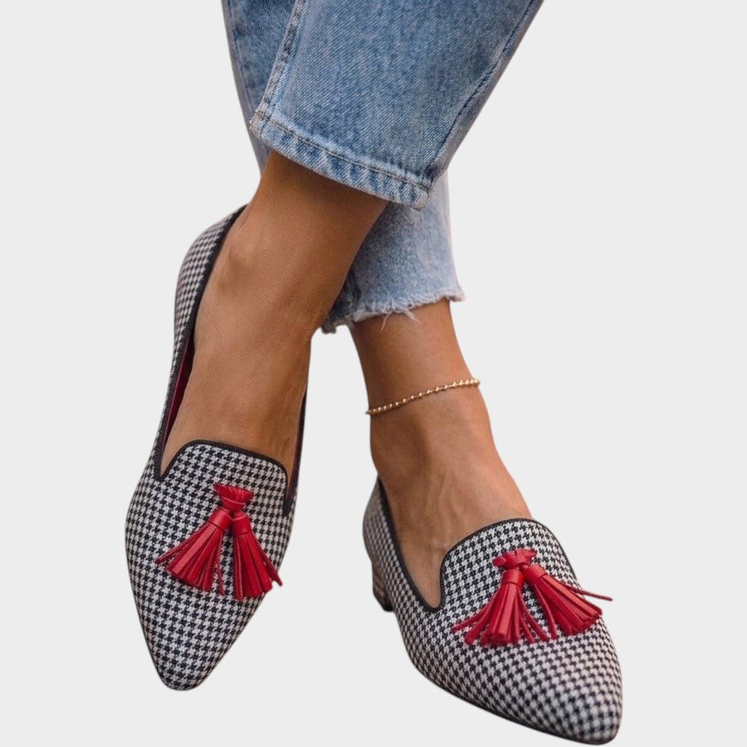 Women’s Suede Loafers Pointed Toe Tassel Low Heel