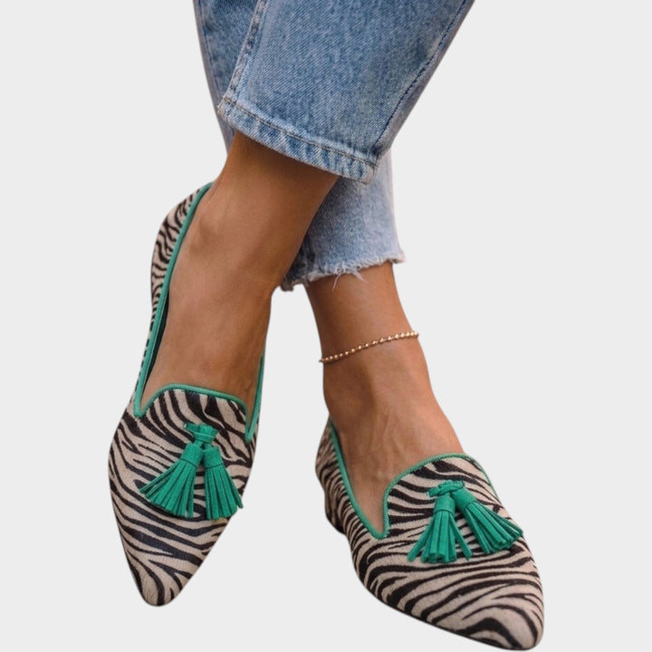 Women’s Suede Loafers Pointed Toe Tassel Low Heel