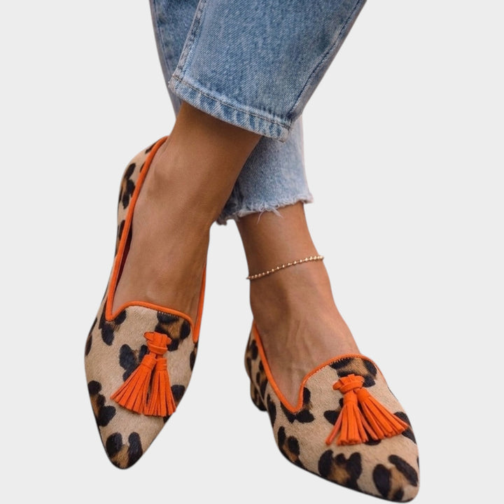 Women’s Suede Loafers Pointed Toe Tassel Low Heel