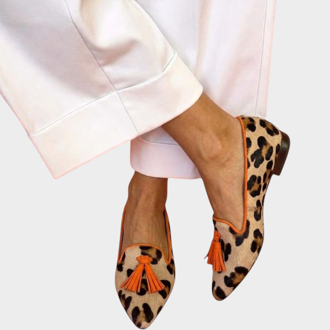 Women’s Suede Loafers Pointed Toe Tassel Low Heel