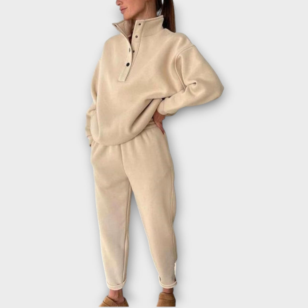 Relaxed Half-Button Lounge Set
