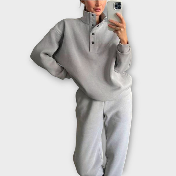 Relaxed Half-Button Lounge Set