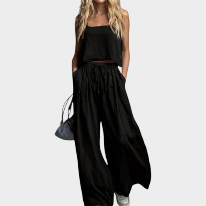 Effortless Off-Duty Outfit